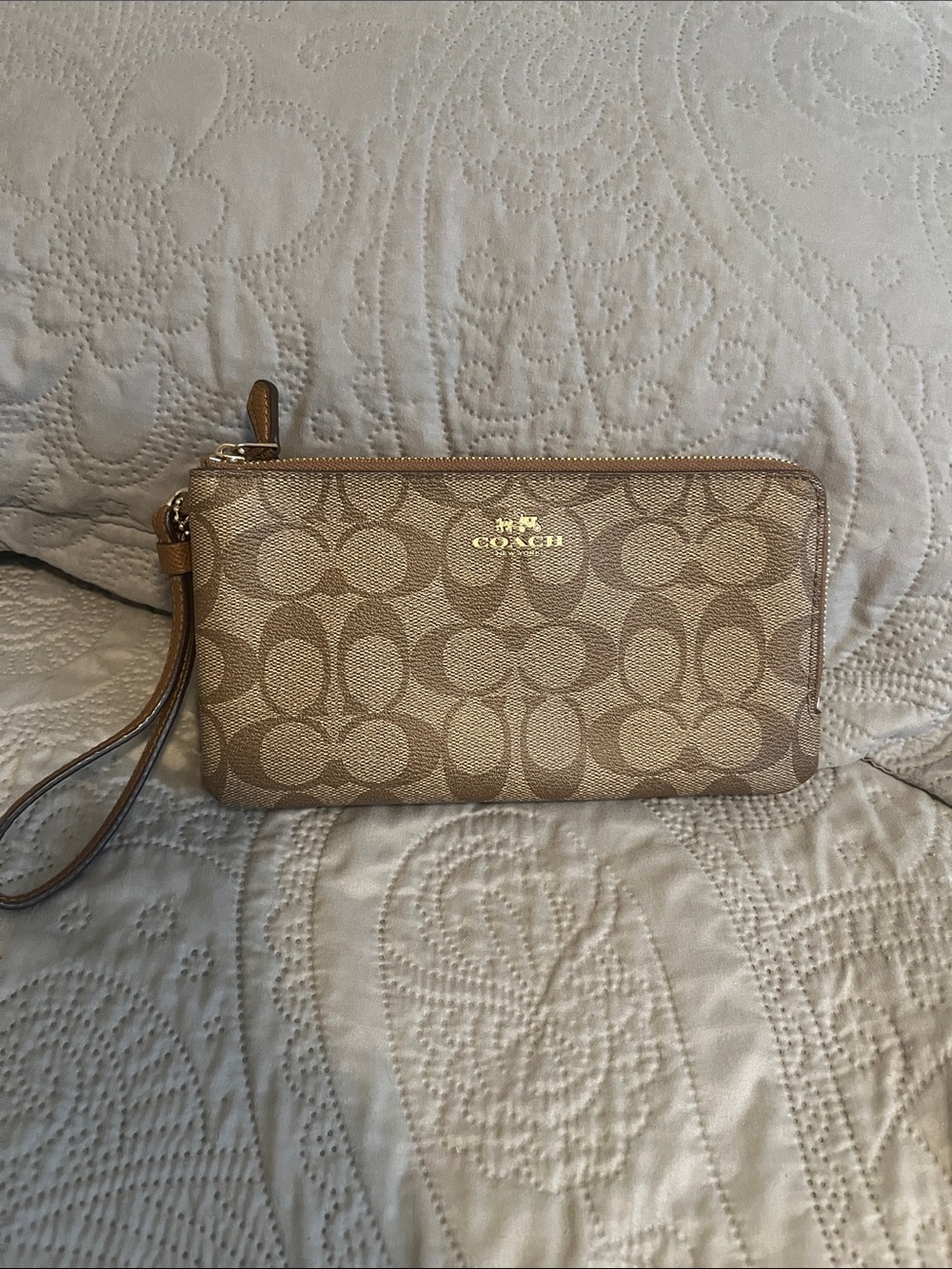 Coach Beige/Tan Signature Zip Wristlet with Gold Logo